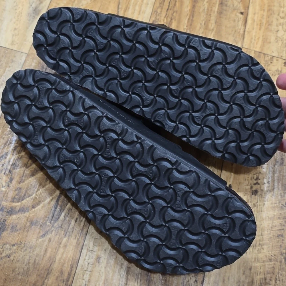 Birkenstock Women's Florida Soft Footbed sandals in black.  - Picture 4 of 6